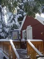 Tahoma Meadows B&B Cottages