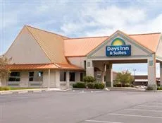 Days Inn and Suites Kokomo