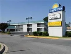 Days Inn Lexington Park