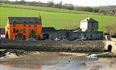 Roberts Cove Inn Minane Bridge