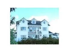 The White House Bed & Breakfast Galway