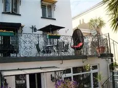 Lyndhurst Guest House Saint Brelade