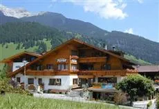 Tyrol Hotel Lermoos