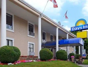 Days Inn Vancouver Metro