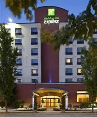 Holiday Inn Express Vancouver Airport