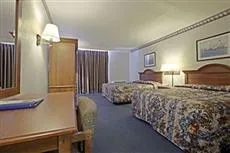 Americas Best Value Inn / Milwaukee Airport