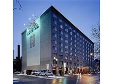 Novotel Montreal Center