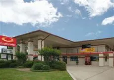 Econo Lodge East San Antonio