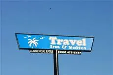 Travel Inn and Suites Fresno