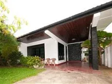 Omni Holiday Bungalow Mount Lavinia