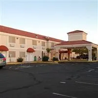 Superstition Inn and Suites