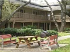 Granbury Inn and Suites