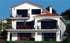 Bellovista Luxury Beachfront Apartments Ahipara