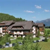 Familienhotel Kreuzwirt Weissensee