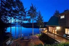 Mayne Island Vacations Breakaway