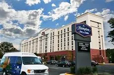 Hampton Inn & Suites Alexandria Old Town Area South