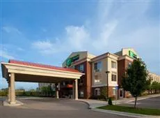 Holiday Inn Express Hotel & Suites Farmington Hills