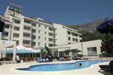 Hotel Quercus