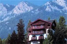 Chalet Europe Hotel - Radium Hot Springs