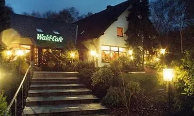 Wald Cafe Hotel