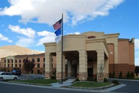 Hampton Inn & Suites Carson City