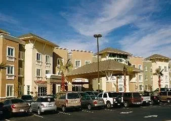 Hawthorn Suites by Wyndham Victorville