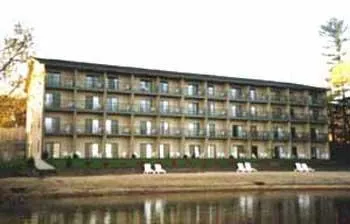 Beachfront Hotel Houghton Lake