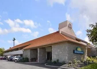 Days Inn Cleveland Airport South