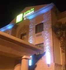 Holiday Inn Express Hotel & Suites Alice