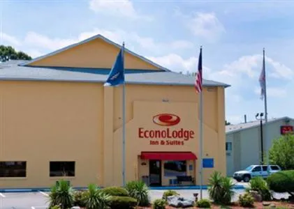 Econo Lodge Inn & Suites Virginia Beach