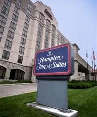 Hampton Inn & Suites Country Club Plaza