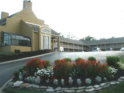 Antioch Quarters Inn & Suites