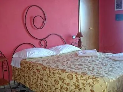 La Rosa Del Mare Bed & Breakfast Piraino