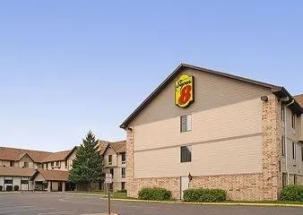 Super 8 Roseville / St Paul