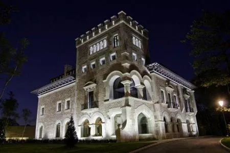 Castillo del Bosque la Zoreda Hotel Oviedo