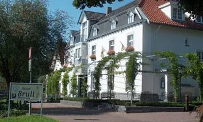 Hotel Brull