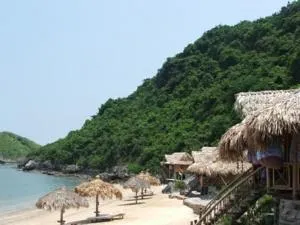 Ocean Beach Resort Cat Ba Island