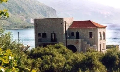 Las - Giannakakoy Traditional Stone Houses