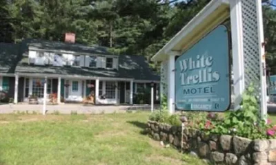 White Trellis Motel