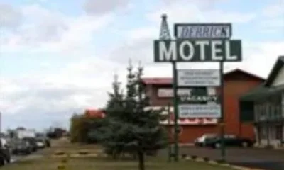 Derrick Motel