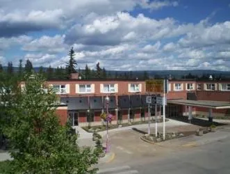 Athabasca Valley Inn & Suites