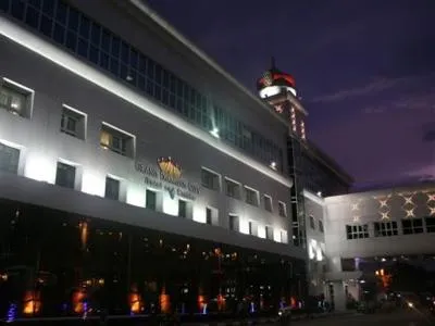 Grand Diamond City Hotel & Casino