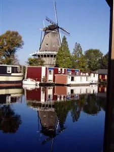 Houseboat under the Mill