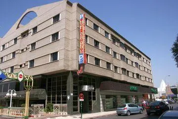 Hotel Luna Arabial Granada