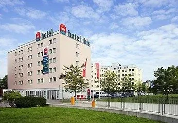 Ibis Zurich Messe-Airport