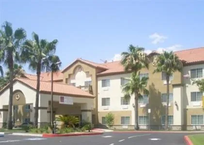 Comfort Suites Bakersfield