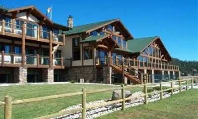 Lake Shore Lodge Mountain Hotel & Conference Center