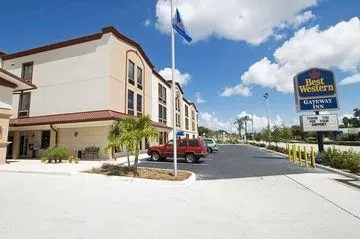 La Quinta Inn & Suites St. Petersburg Northeast