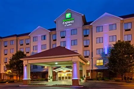 Holiday Inn Express and Suites Indianapolis East