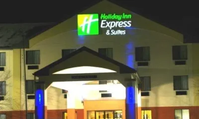 Holiday Inn Express Hotel & Suites Muncie